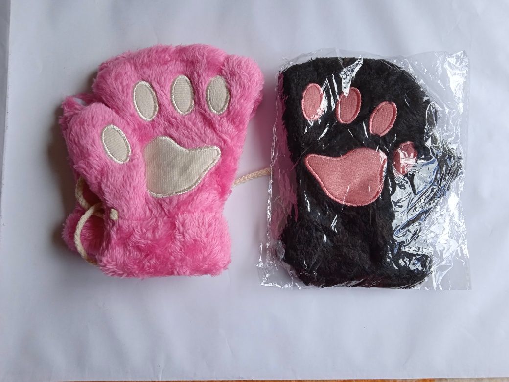 Новорічний подарунок перчатки та вушка котика, котячі лапки рукавички