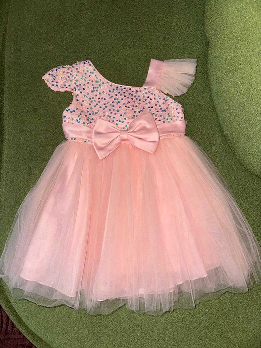 Святкова сукня для дівчини на 3-4 роки (зріст 100 см) / Плаття