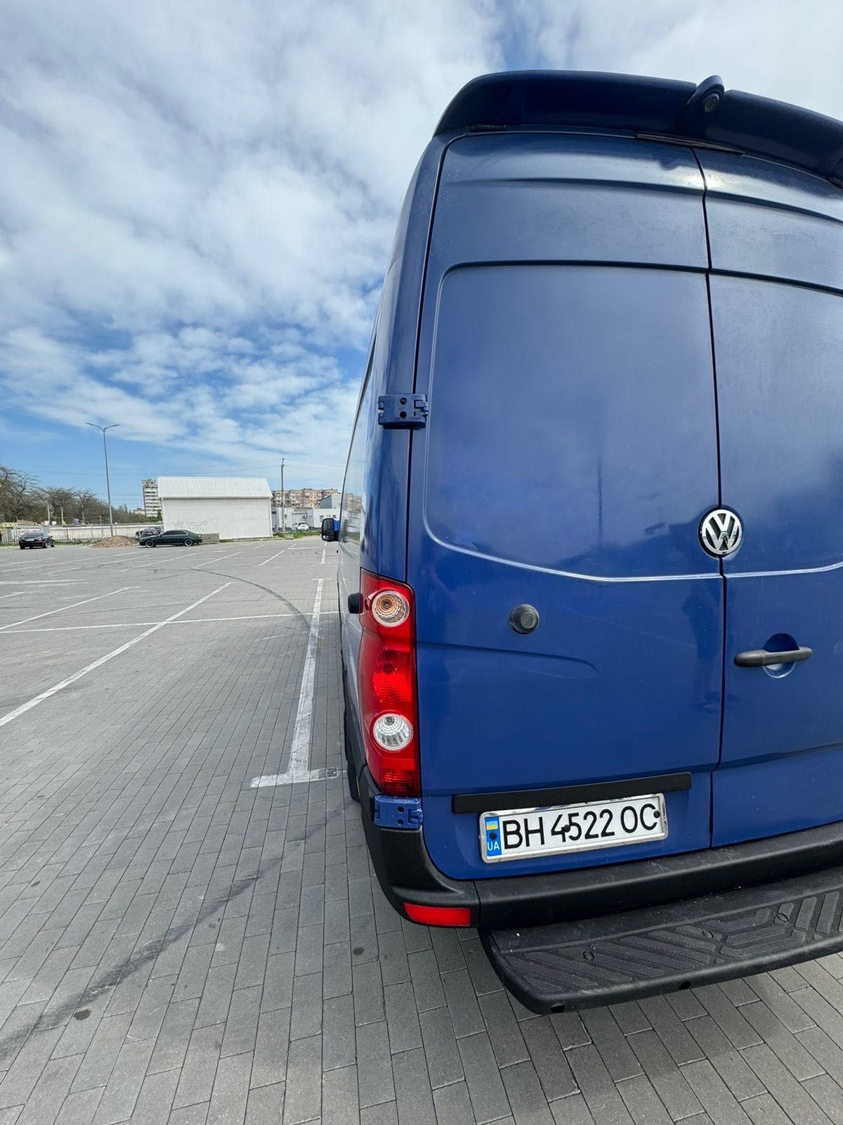 Автомобиль Volkswagen Crafter