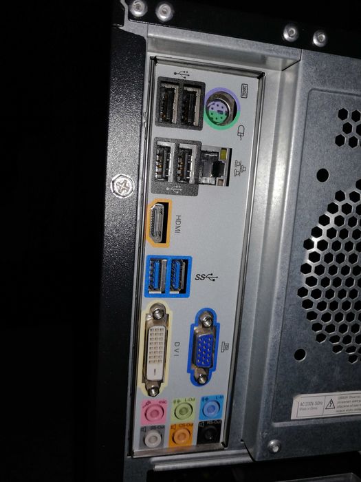 Komputer stacjonarny, i5 3470 z monitorem Samsung S24c300