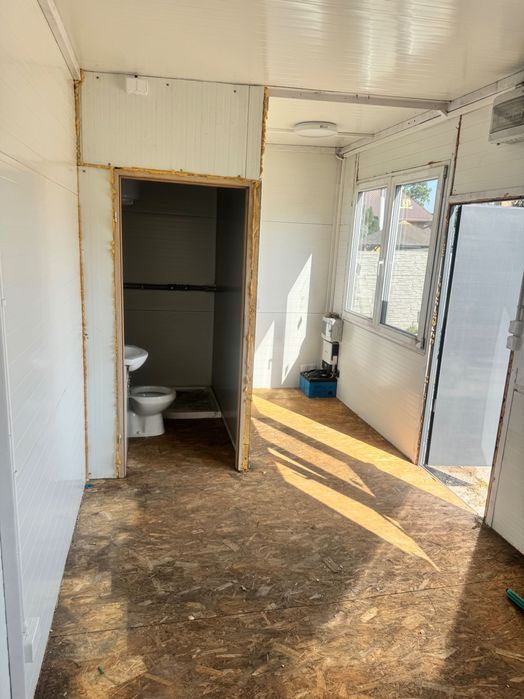 Sprzedam Kontener biurowy pawilon płyty warstwowej6x2,6mfotowoltaiką.