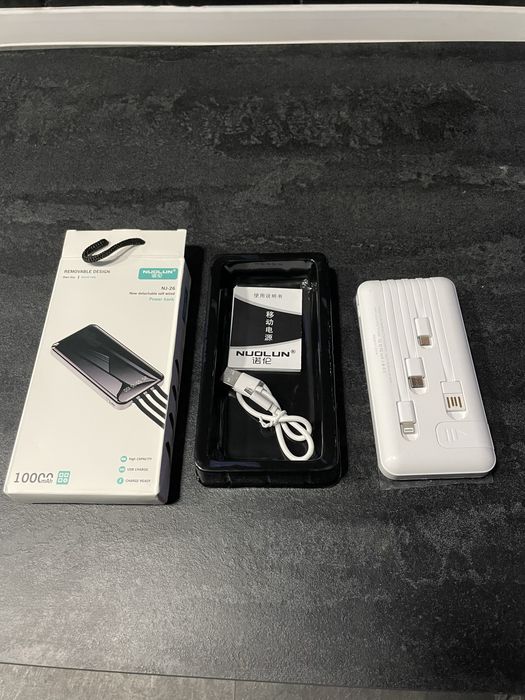 Розпродаж! Новий повербанк Power Bank 10000 mAh з вбудованими кабелями