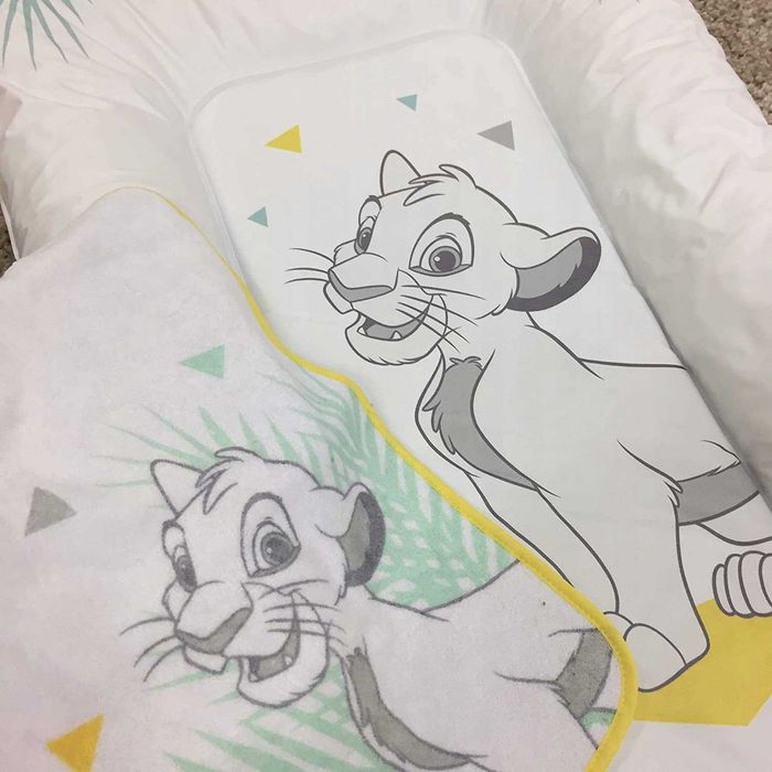 Przewijak miękki BabyCalin 50 x 70 biały DISNEYBABY Król Lew #5806
