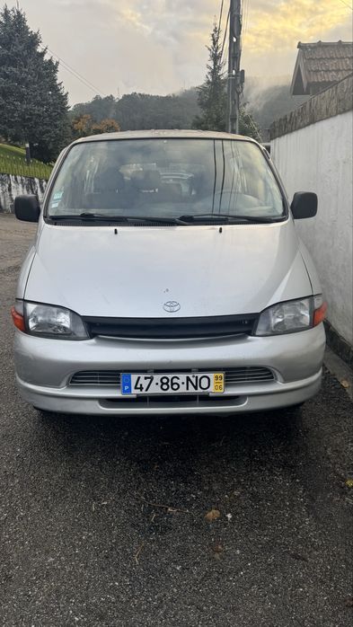 Toyota hiace 6 lugares