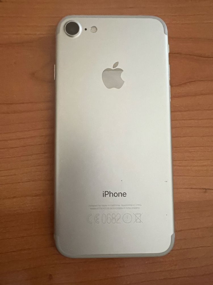 Iphone 7 com 32 GB impecavel