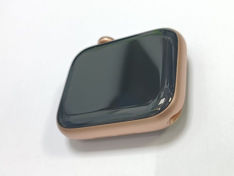 Apple Watch SE 44mm a2352