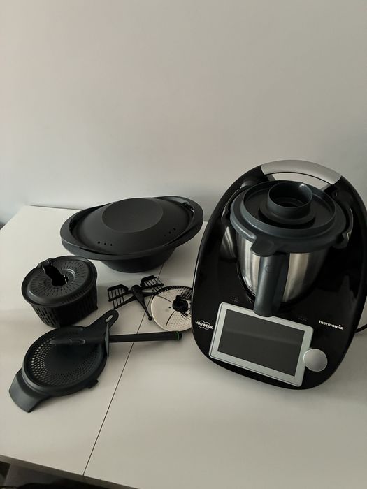 Pyszne dania świąteczne z Thermomix TM6 wersja limitowana czarna