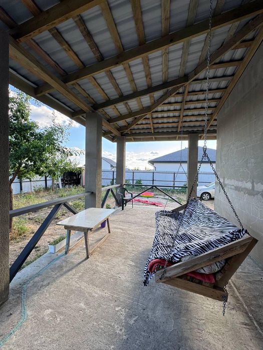 Продаю будинок біля ТРЦ Рівєра(210-023)