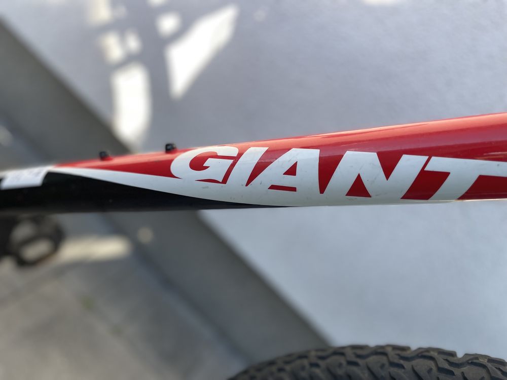 Rower Giant Rock rama L 175-185 cm czerwono-czarny