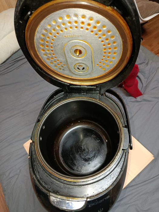 Продаю Мультиварку Полярис