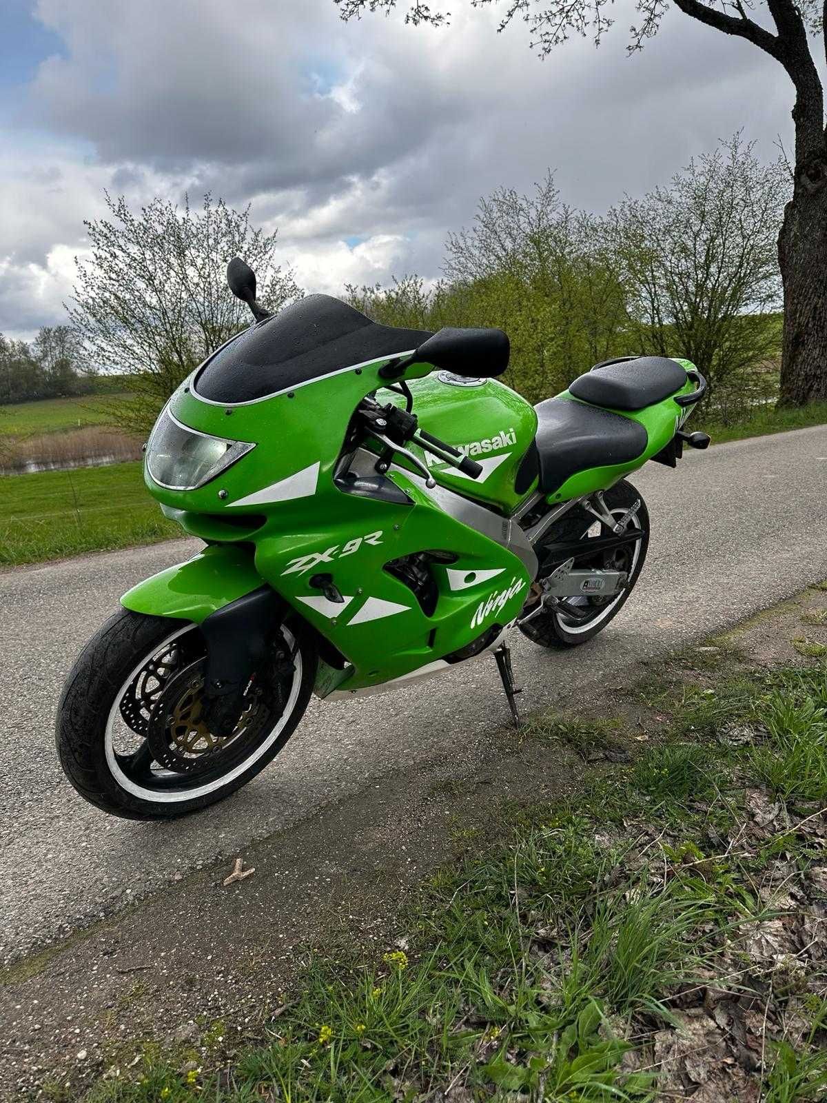 Kawasaki ZX9R 1998