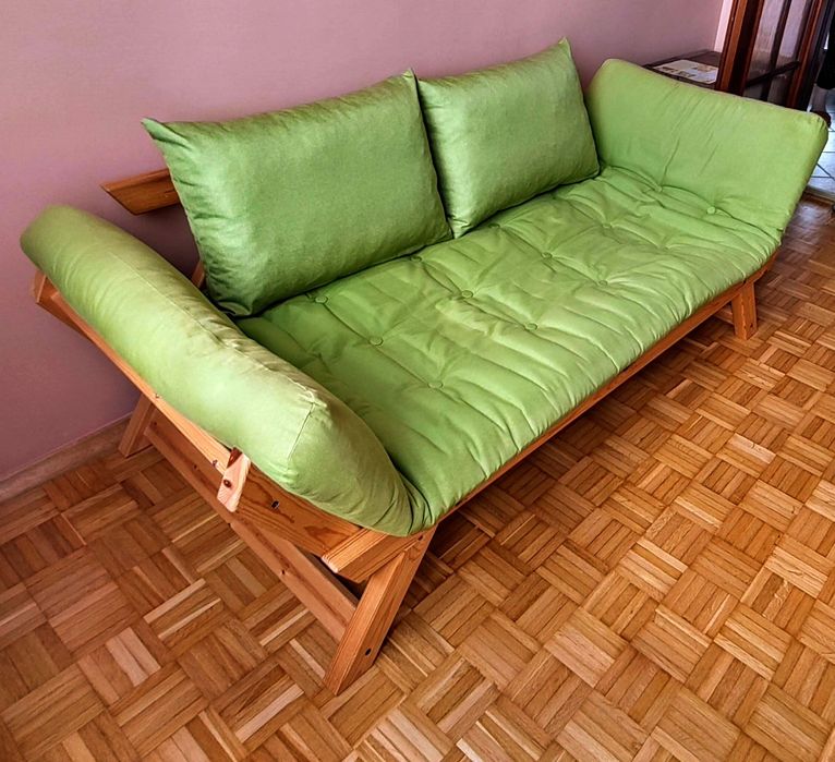 Sofa Bebop marki Karup, lite drewno sosnowe