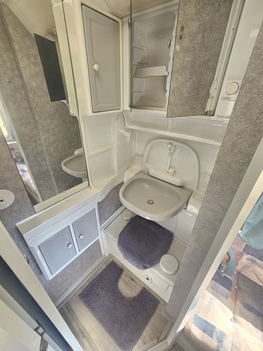 Przyczepa kempingowa Beyerland 430  przedsionek dostawka 1050Dmc