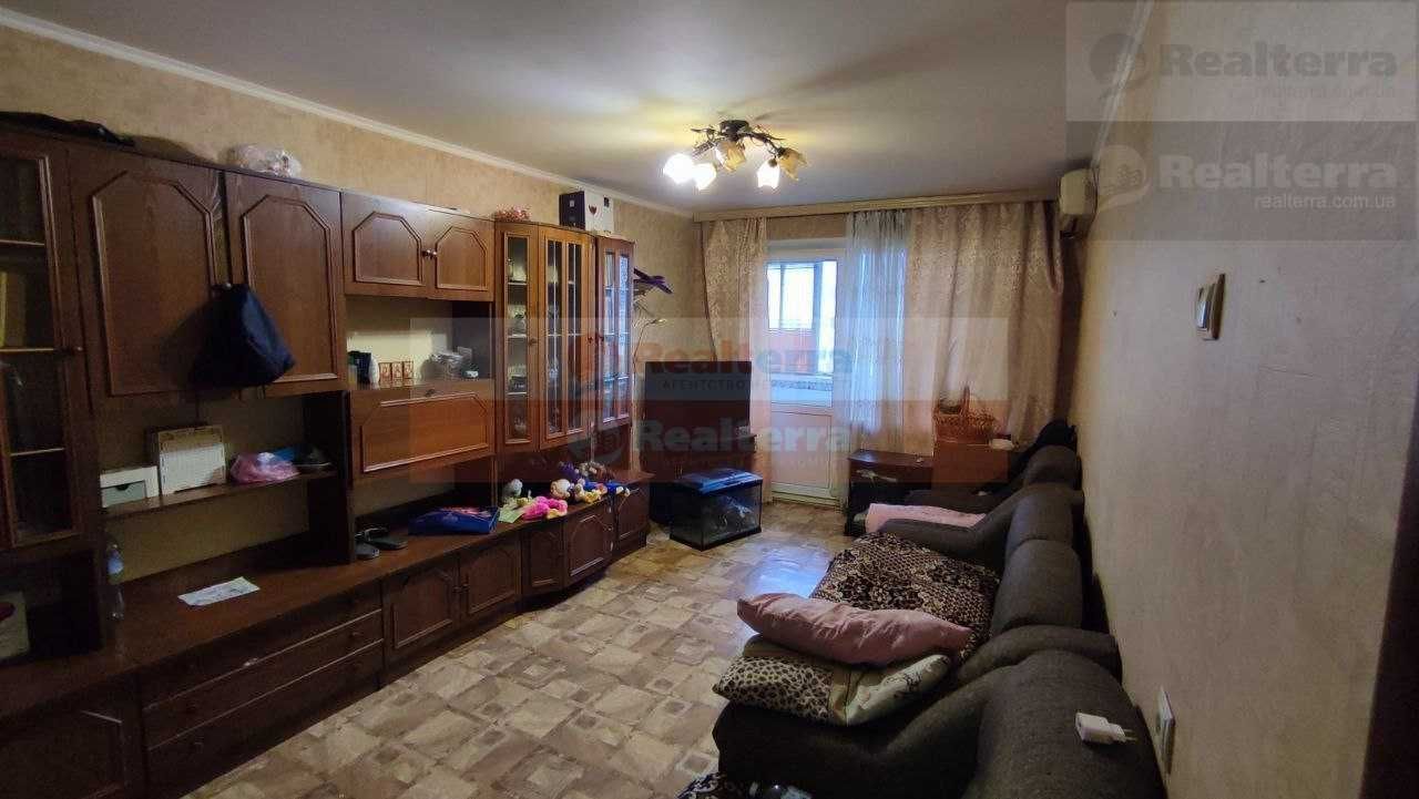 Продаж 3-к квартири в Києві, район Теремки, вул. Лятошинського 26-Б.