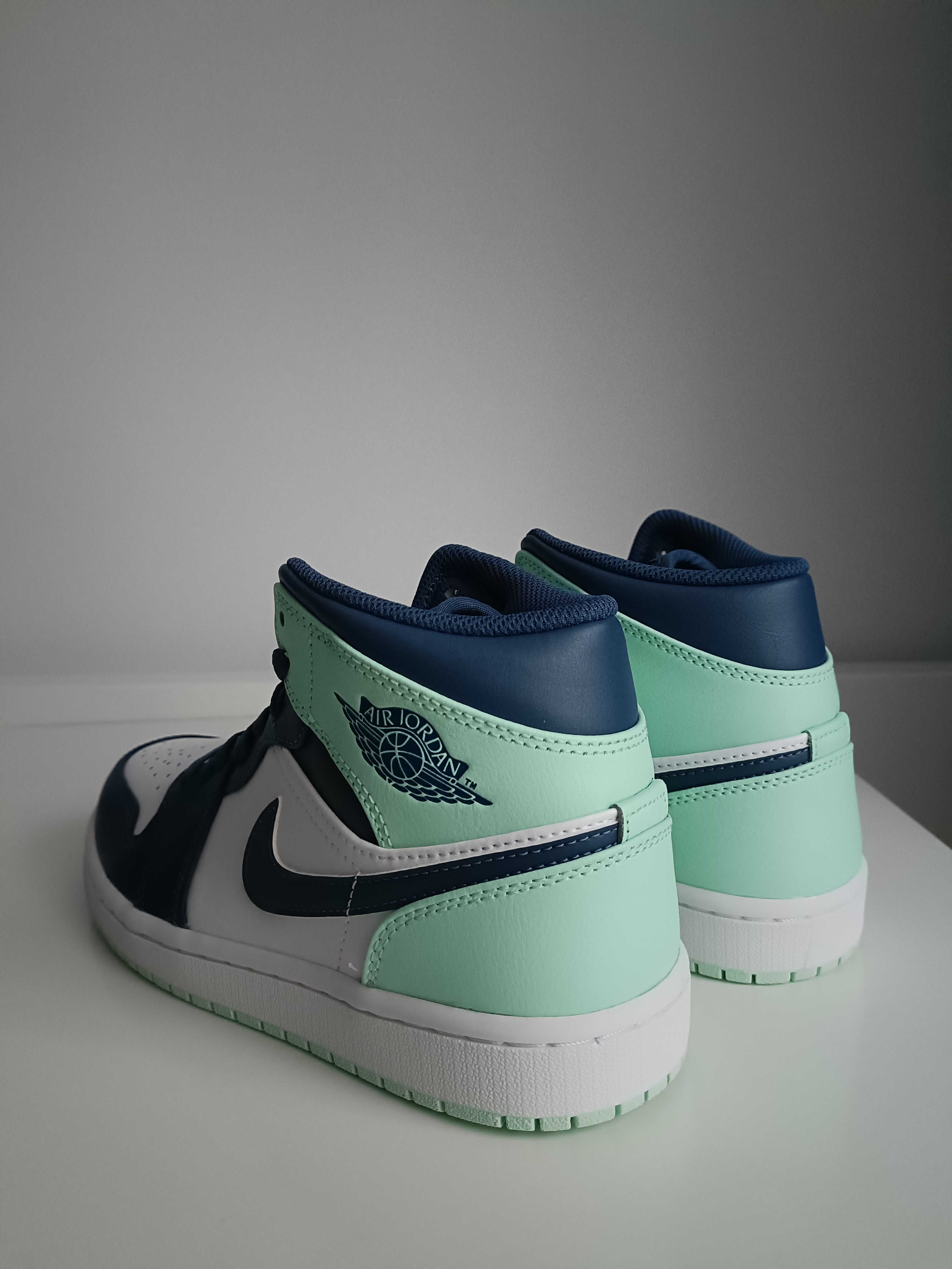 Buty Jordan 1 Mid Mystic Navy Mint Foam rozmiar 40,5 wkładka 25,5 cm