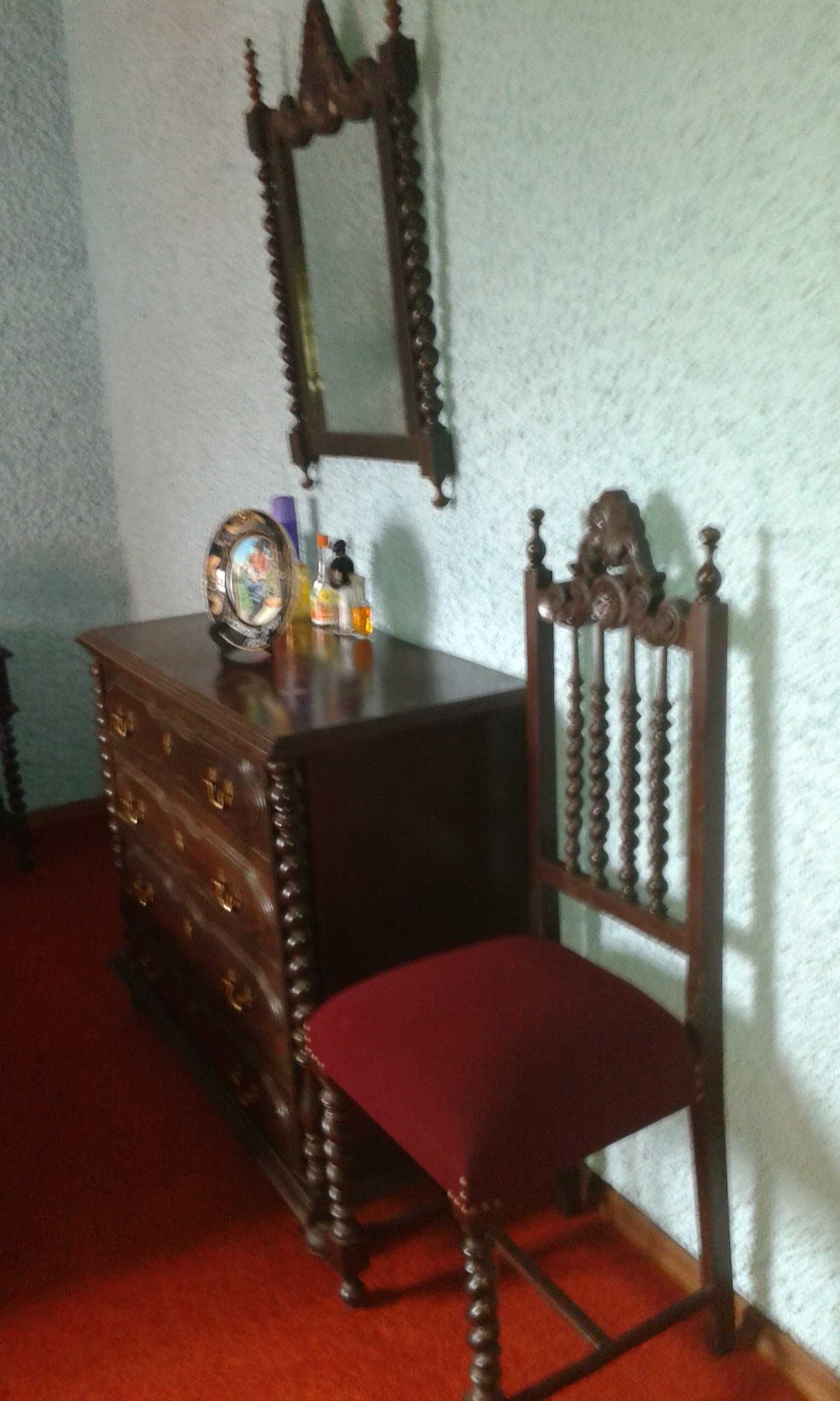 Cuarto de casal antiguo pouco utilisado