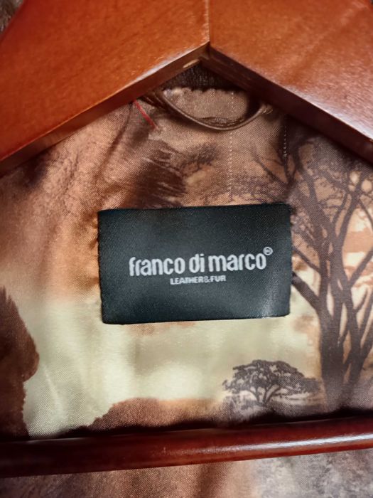 Жіноча шкіряна куртка