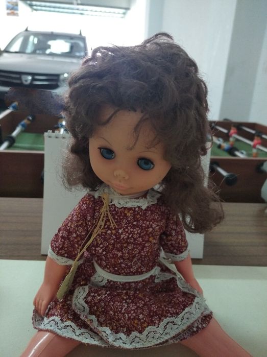 Boneca  antiga com sapatinhos