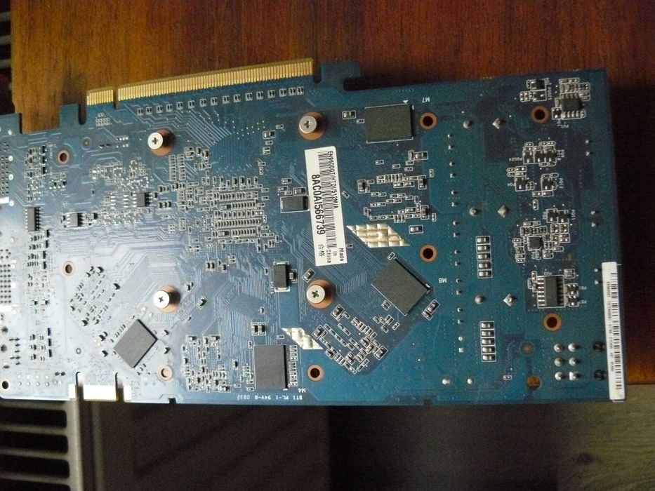 Karta graficzna do komp.  stacjonar. sprawna 100 % Asus DDR3