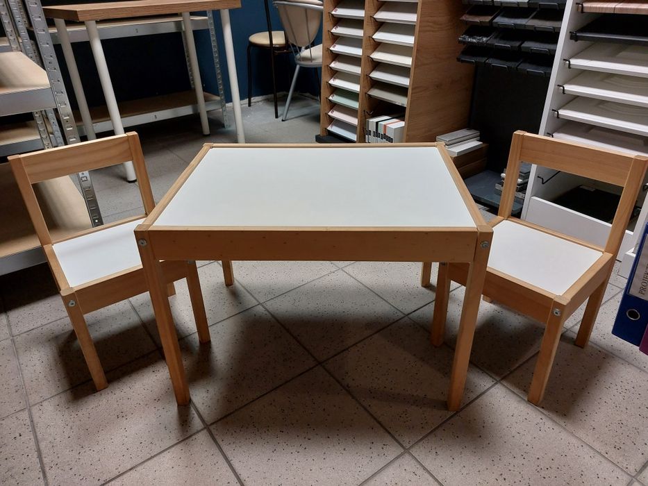 Stolik dziecięcy i dwa krzesełka LÄTT