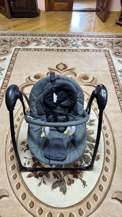 Продам дитяче крісло-гойдалку