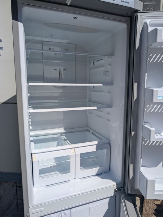 Холодильник Samsung NoFrost