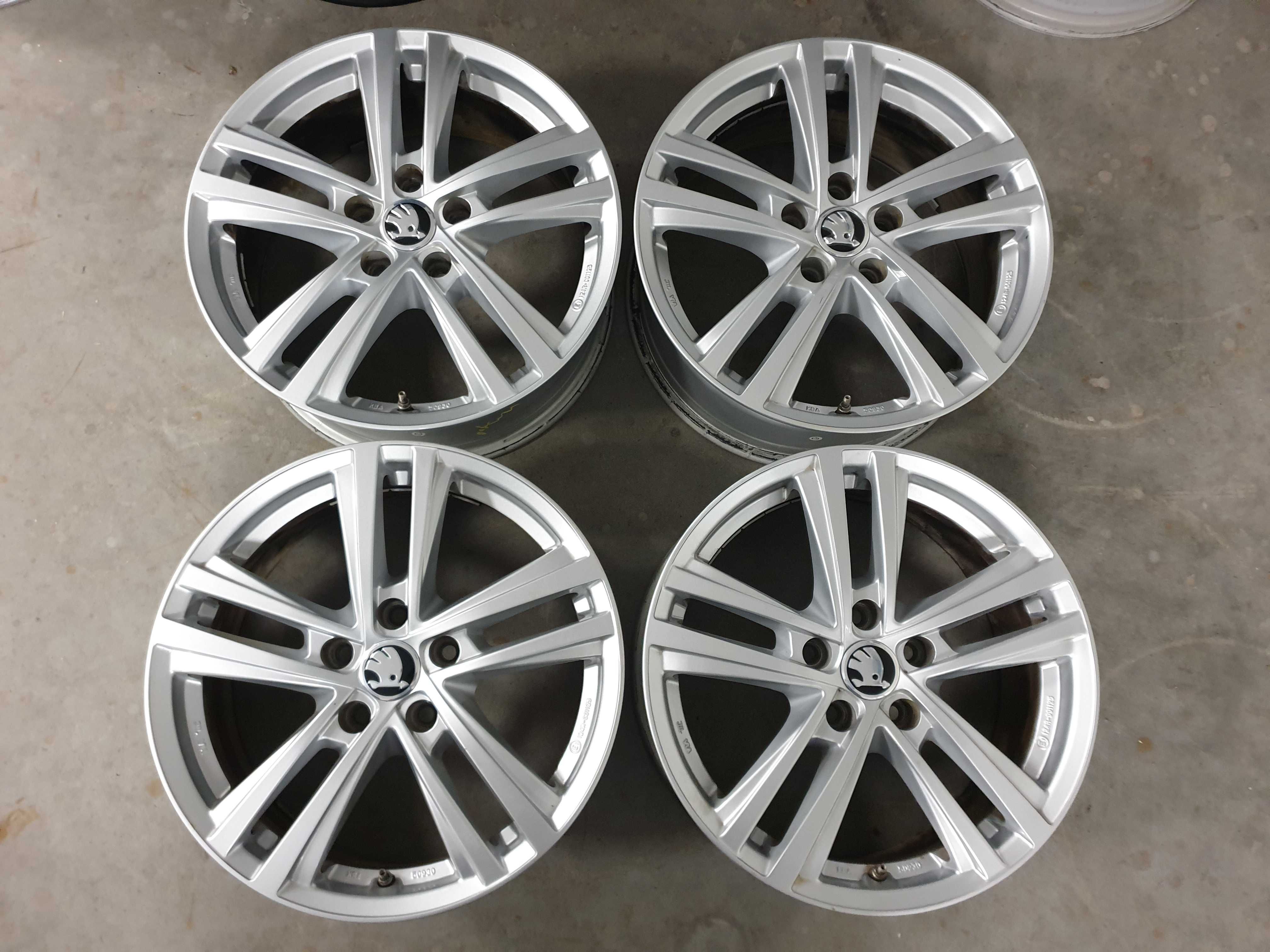 Alufelgi 17" Skoda Octavia II FL III IV VRS SuperB Karoq Scout 5x112