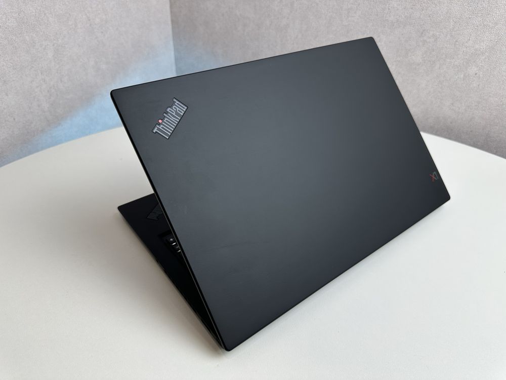 X1 Carbon Gen6 14 FHD IPS intel i7 8650u Ram 16gb Ssd 512gb