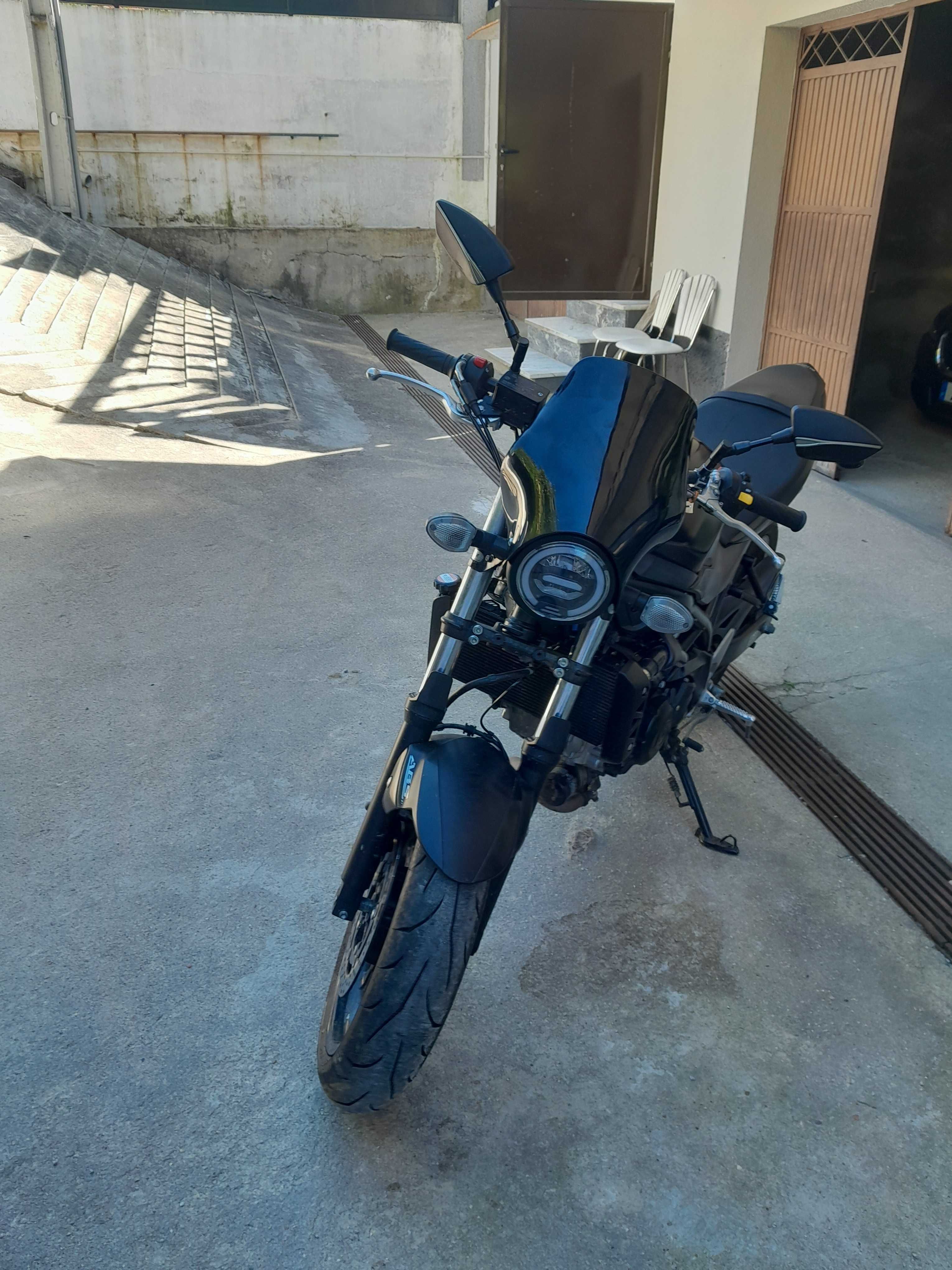 Suzuki SV 650 de 2016