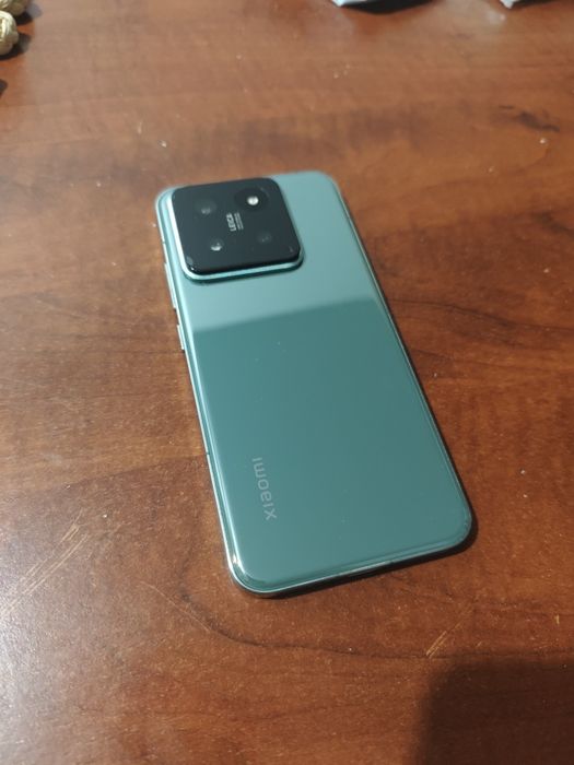 Xiaomi 14 8/256 super stan