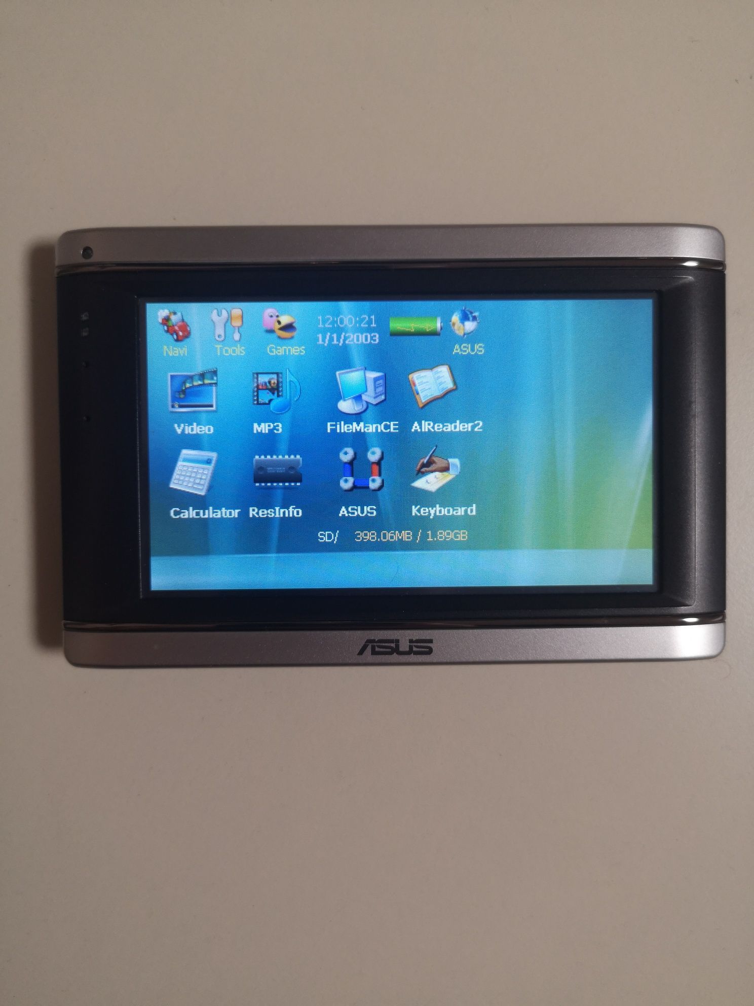 Продам автомобільний навігатор ASUS R700, навігація авто