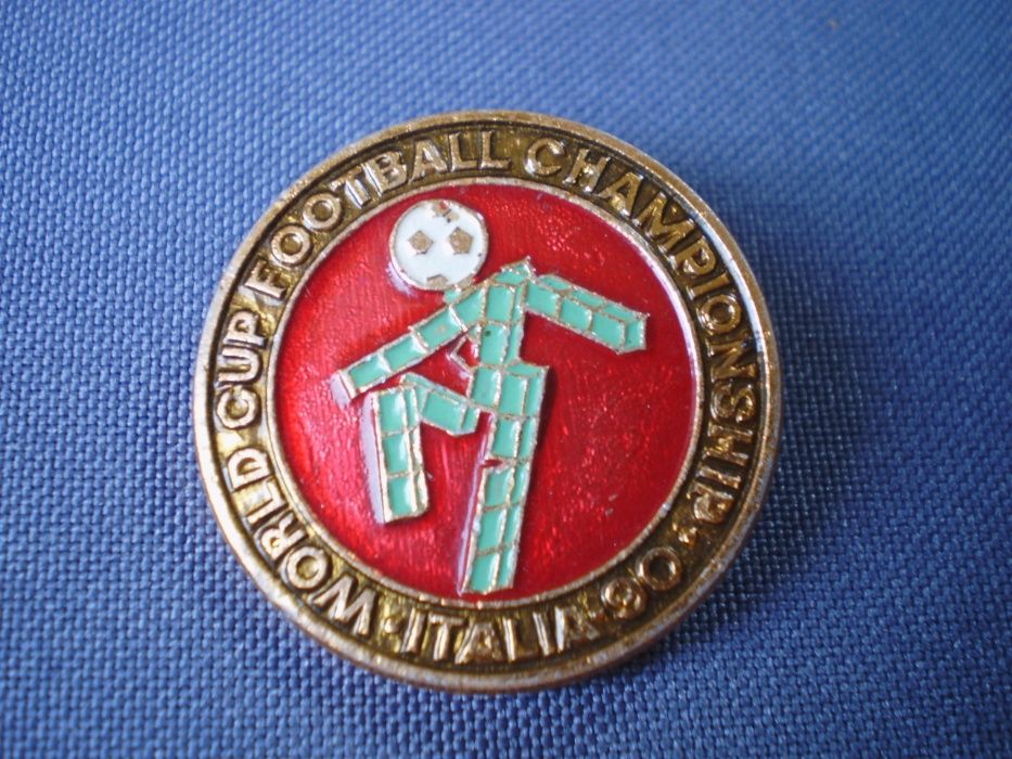 Италия 90/Italia 90, значок/футбол