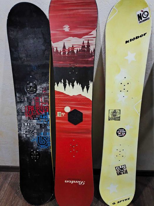 Продаю новый сноуборд Burton Social 142 и три доски б\у (на фото)