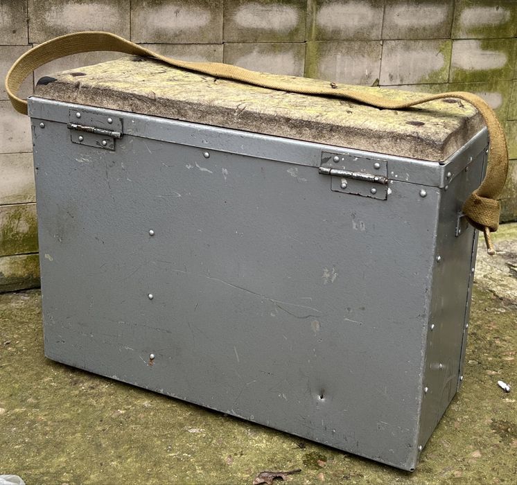 Рибацький ящик, сидушка для зимової риболовлі