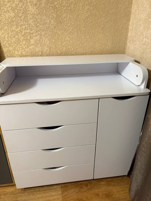 Пеленальний комод