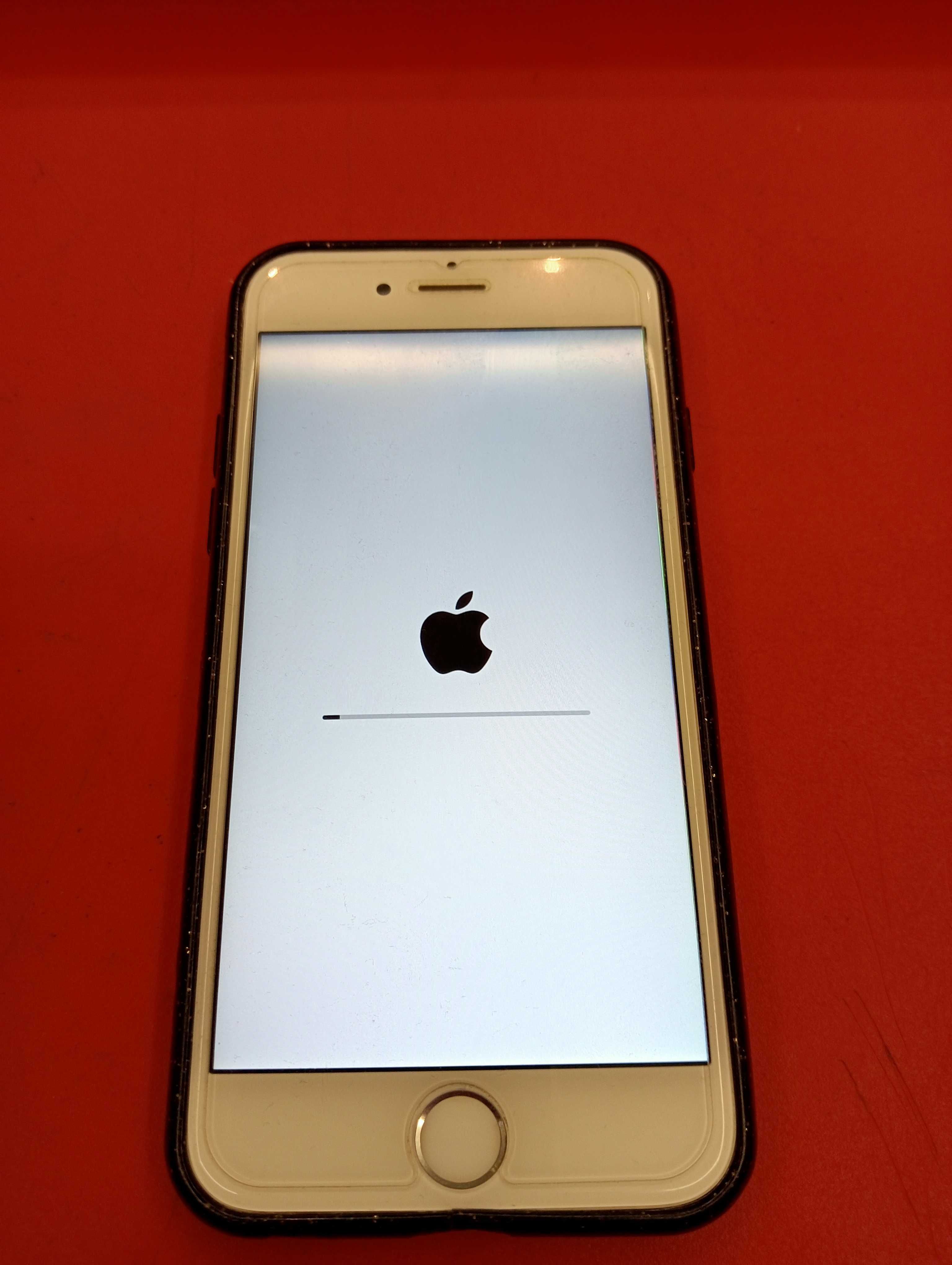 Apple iPhone 6S 2GB / 32GB srebrny - silver