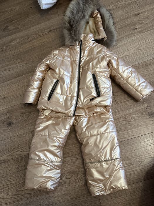 Зимний комбинезон для девочки