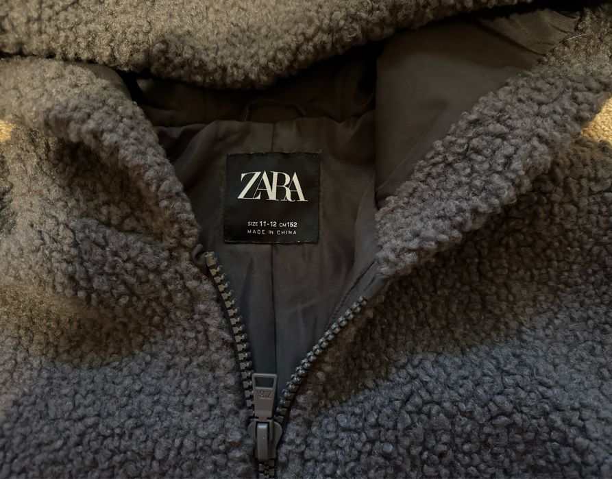 Осіння курточка ,пальто на дівчинку  Zara оригінал.