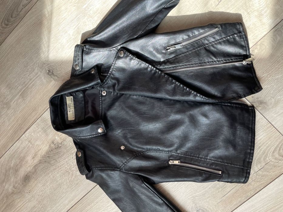 Куртка шкіряна чорна