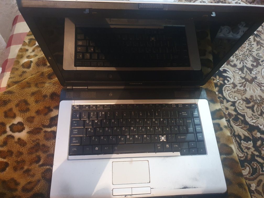 Ноутбук на запчасти TOSHIBA L300-110 MODEL.PSLBOE-014012