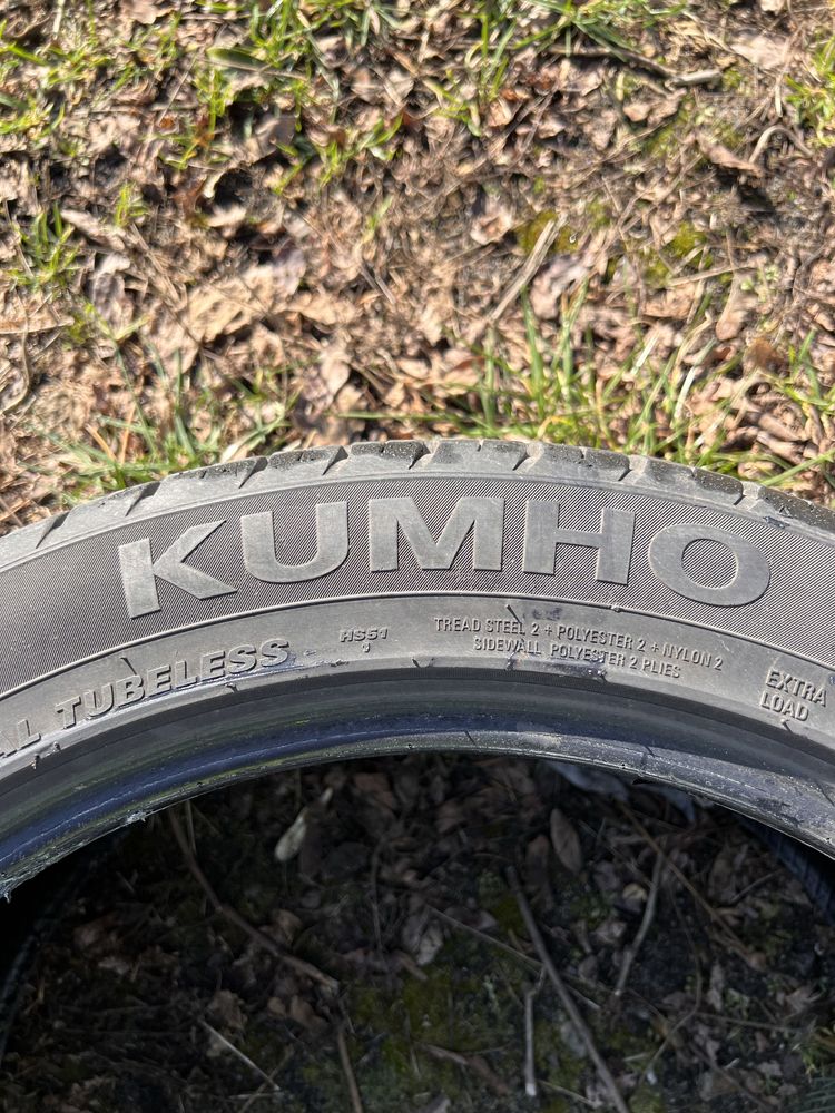 Opony Kumho 235/45/18 2 sztuki