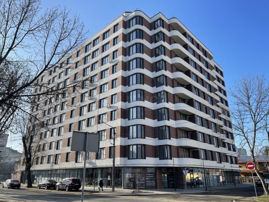 Центр. 2-х кімнатна квартира з частковим ремонтом та закупленими матер