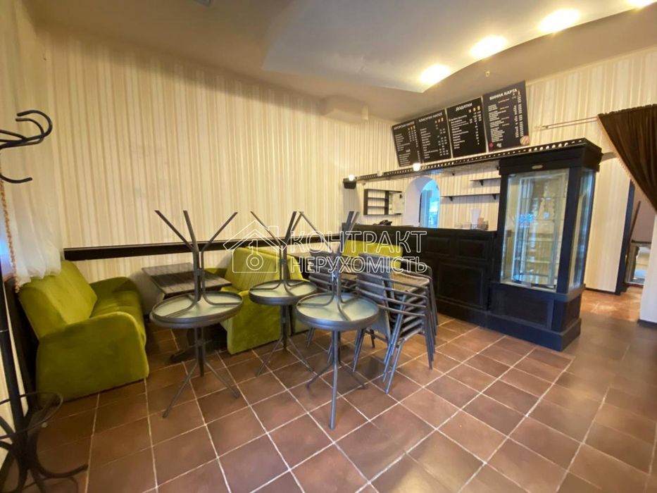 Продам Кав'ярняю в Центрі (Дзеркальний струмень). Готовий бізнес.