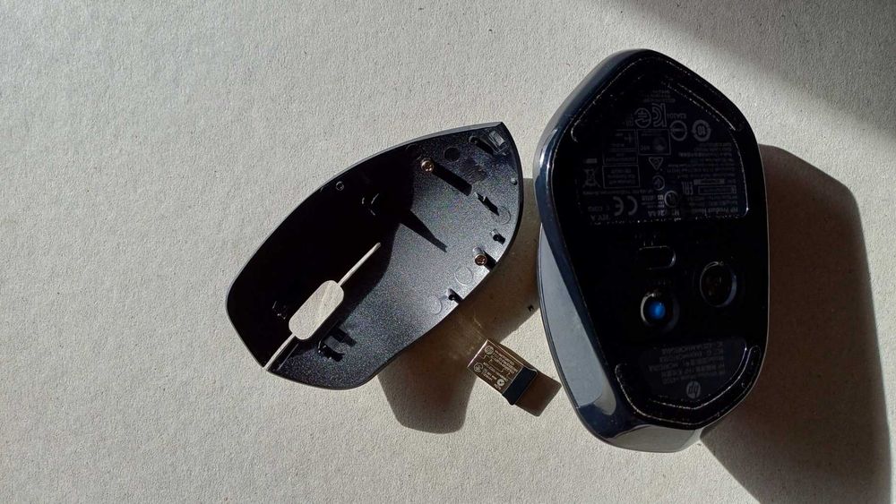 Rato HP X4500 (Wireless - Produtiva - 1600 dpi - Preto)