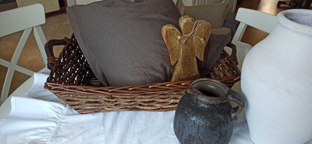 Duży biały wazon / dzban ceramiczny w stylu rustykalnym, prowansalskim