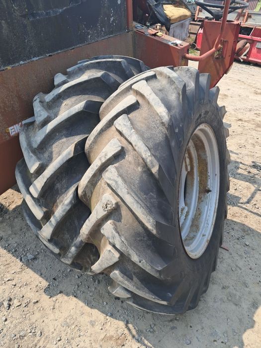 Opony koła 14.9/13 -26 do kombajnu massey ferguson