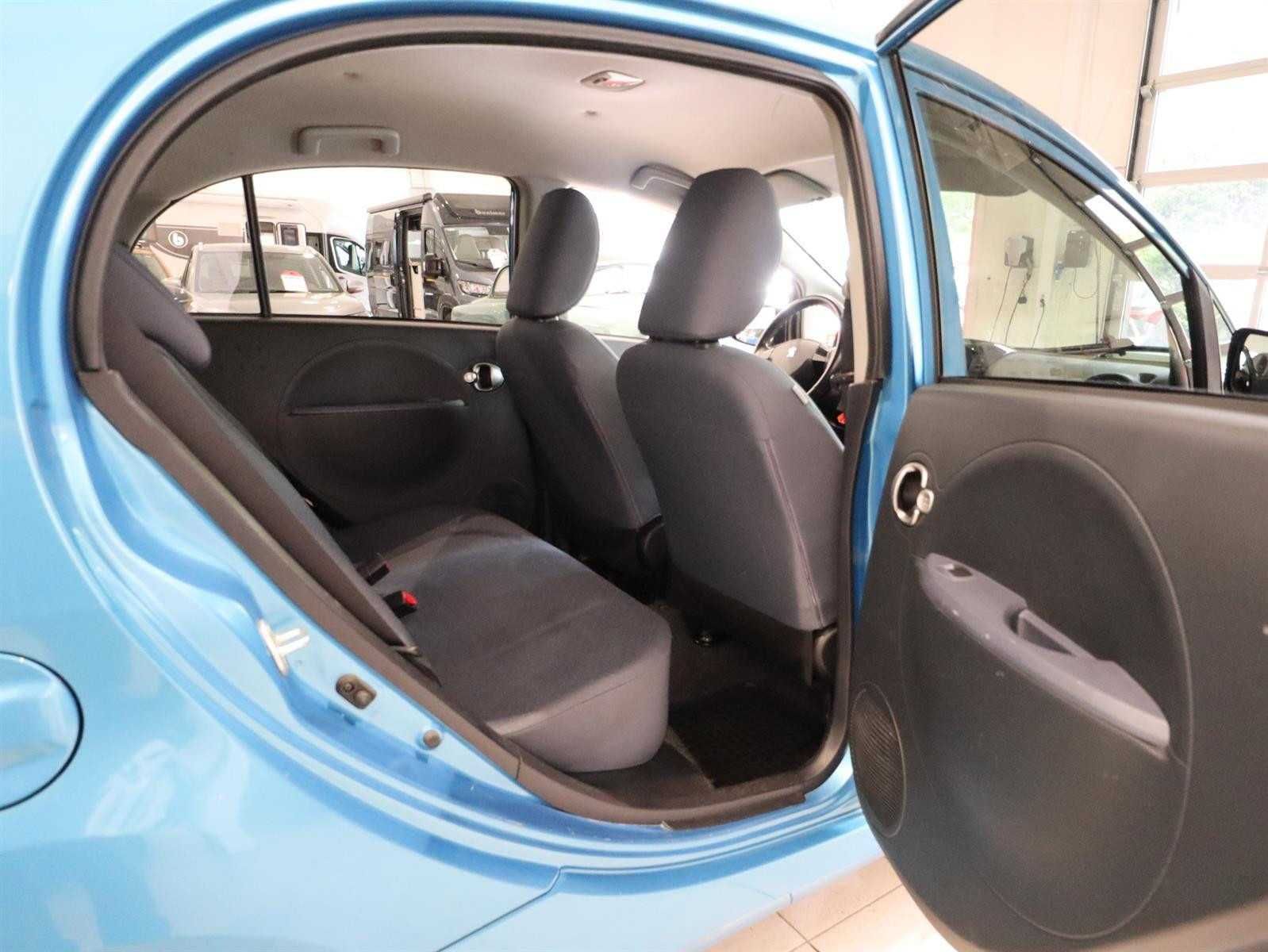 Peugeot iOn 2015, 2 комплекти коліс з дисками, один власник