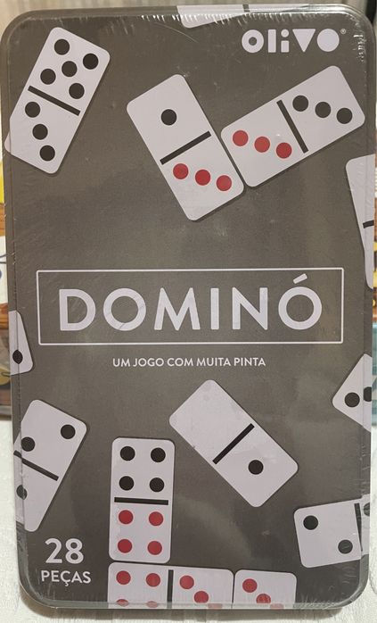 Dominó com vinte e oito peças