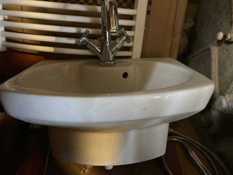 umywalka roca z bateria stan bardzo dobry