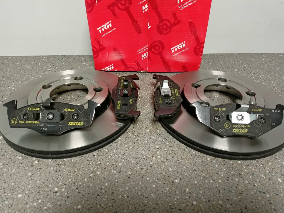 Skoda Fabia 1/2,Polo 02- Tarcze hamulcowe przód 239mm+klocki kpl.>